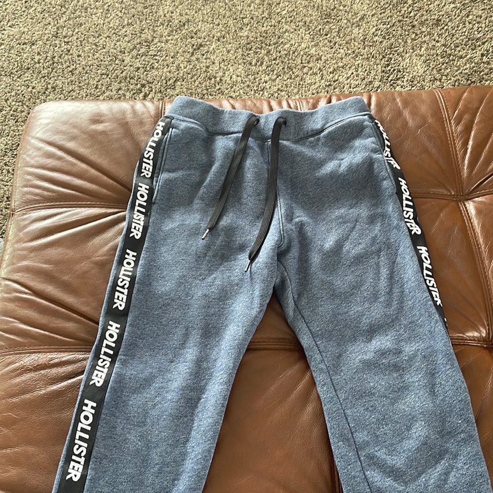 Hollister mens joggers. Size XS. EXCELLENT CONDITION
